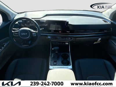 2026 Kia Carnival — photo 14 view