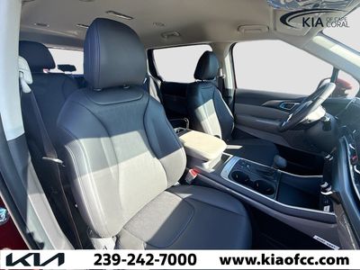 2026 Kia Carnival — photo 13 view