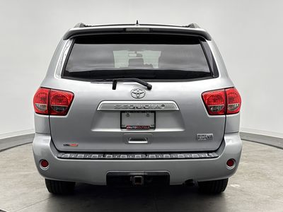 2016 Toyota Sequoia - Photo 4