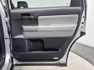 2016 Toyota Sequoia - Photo 28
