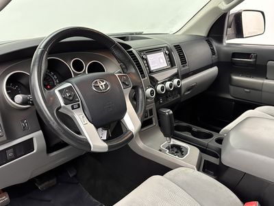 2016 Toyota Sequoia - Photo 7