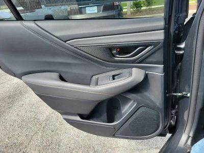 2025 Subaru Outback — photo 16 view