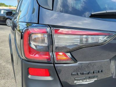 2025 Subaru Outback — photo 10 view