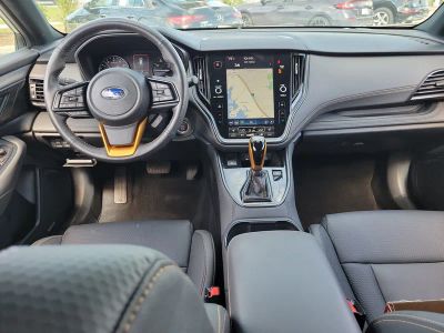 2025 Subaru Outback — photo 13 view
