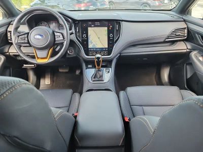 2025 Subaru Outback — photo 12 view