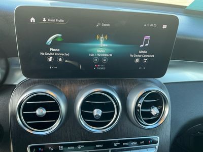 2022 Mercedes-Benz GLC - Photo 11
