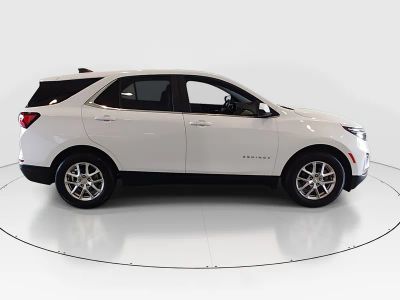 2024 Chevrolet Equinox — photo 8 view