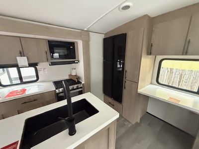 2026 Grand Design Imagine - Photo 13