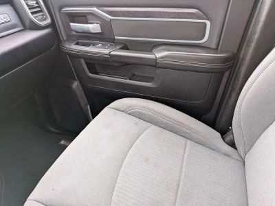2024 Ram 2500 — photo 18 view