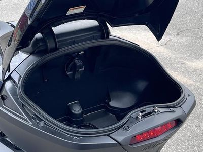 2025 Can-Am Spyder F3 Limited Dark Wheels - Photo 13
