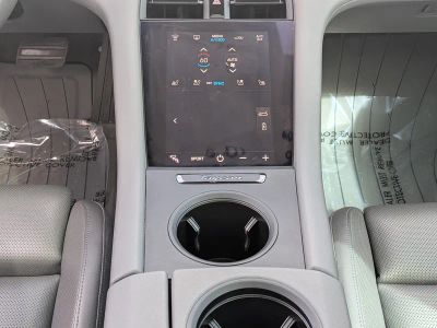 2023 Porsche Taycan — photo 20 view