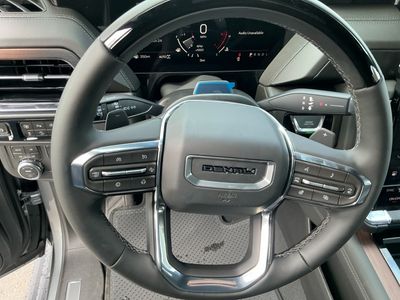 2026 GMC Yukon — photo 14 view