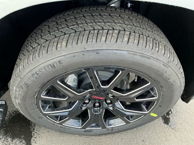 2026 GMC Yukon — photo 22 view