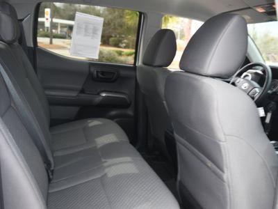2022 Toyota Tacoma — photo 16 view