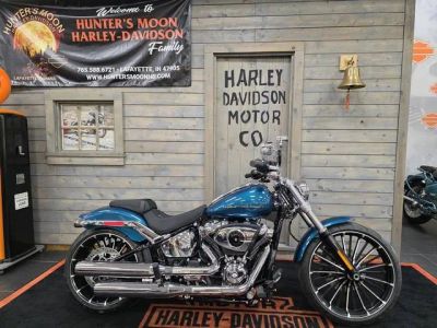 2026 Harley-Davidson® FXBR - Breakout® — front three-quarter view