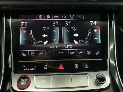2022 Audi RS Q8 - Photo 18