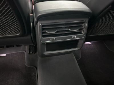 2022 Audi RS Q8 - Photo 24