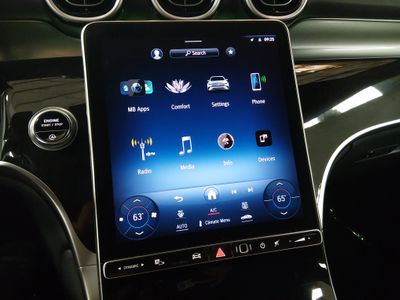 2024 Mercedes-Benz GLC - Photo 18