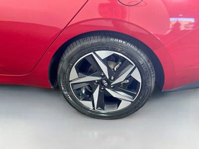 2023 Hyundai Elantra — photo 22 view