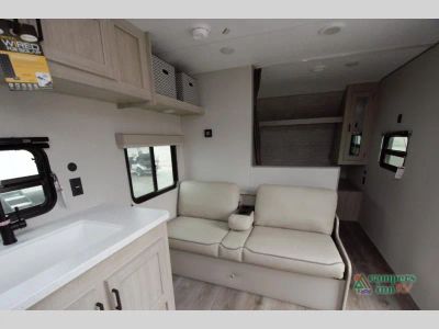 2027 Coachmen RV Catalina Summit Series 8 — photo 29 view
