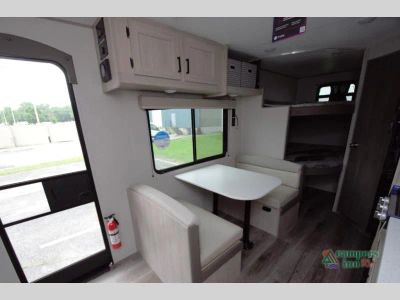 2027 Coachmen RV Catalina Summit Series 8 — photo 35 view