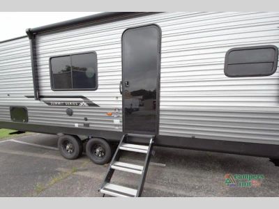 2027 Coachmen RV Catalina Summit Series 8 — photo 13 view
