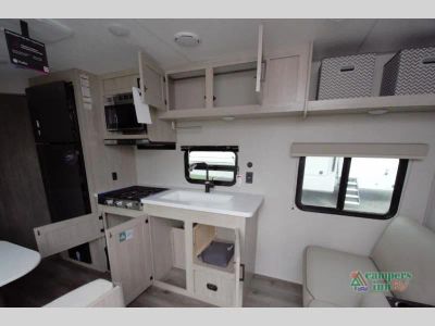2027 Coachmen RV Catalina Summit Series 8 — photo 33 view