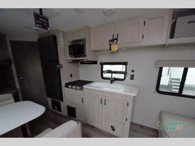 2027 Coachmen RV Catalina Summit Series 8 — photo 21 view