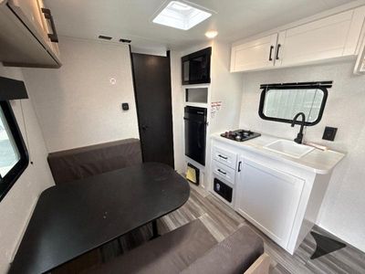 2026 Jayco Jay Flight SLX - Photo 10