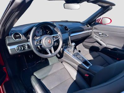 2025 Porsche 718 Boxster — photo 23 view