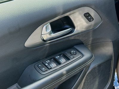 2025 Chrysler Pacifica - Photo 22
