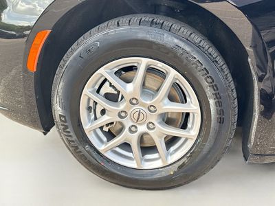 2025 Chrysler Pacifica - Photo 40