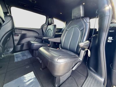 2025 Chrysler Pacifica - Photo 20