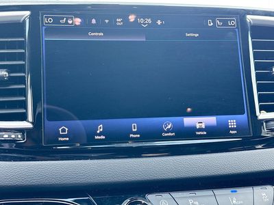 2025 Chrysler Pacifica - Photo 30