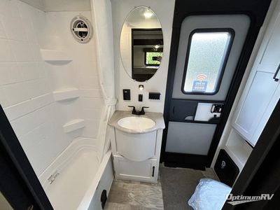 2025 Palomino Puma - Photo 22