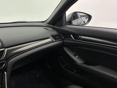 2019 Honda Accord Sedan — photo 28 view