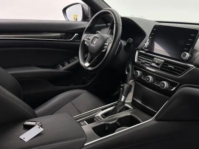 2019 Honda Accord Sedan — photo 32 view