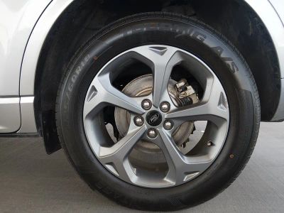 2023 Ford Escape — photo 10 view