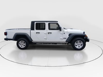 2023 Jeep Gladiator - Photo 8