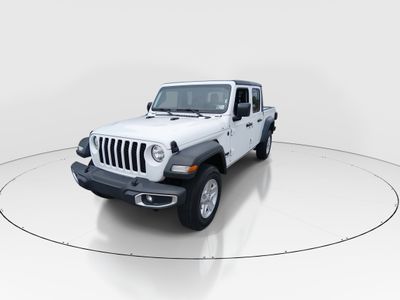 2023 Jeep Gladiator - Photo 3