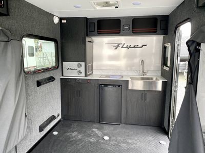 2026 inTech RV Flyer Discover - Photo 10
