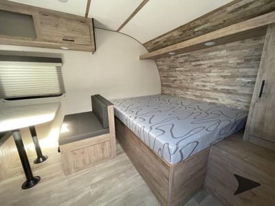 2025 Gulf Stream RV ENLIGHTEN - Photo 6