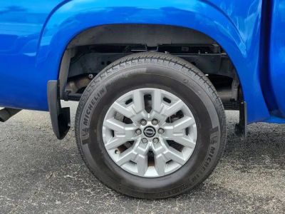 2024 Nissan Frontier — photo 8 view
