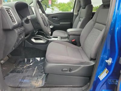 2024 Nissan Frontier — photo 17 view