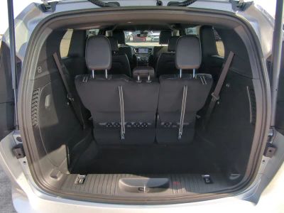 2026 Chrysler Pacifica — photo 14 view