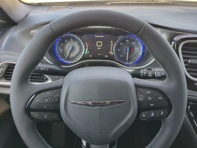 2026 Chrysler Pacifica — photo 33 view