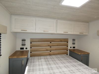 2025 Prime Time RV Crusader - Photo 8