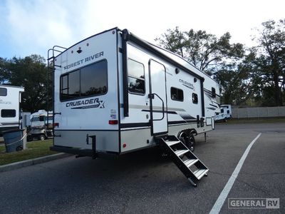 2025 Prime Time RV Crusader - Photo 4
