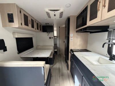 2024 Prime Time RV Avenger LT — photo 9 view