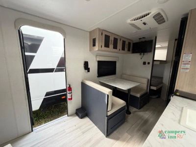 2024 Prime Time RV Avenger LT — photo 8 view